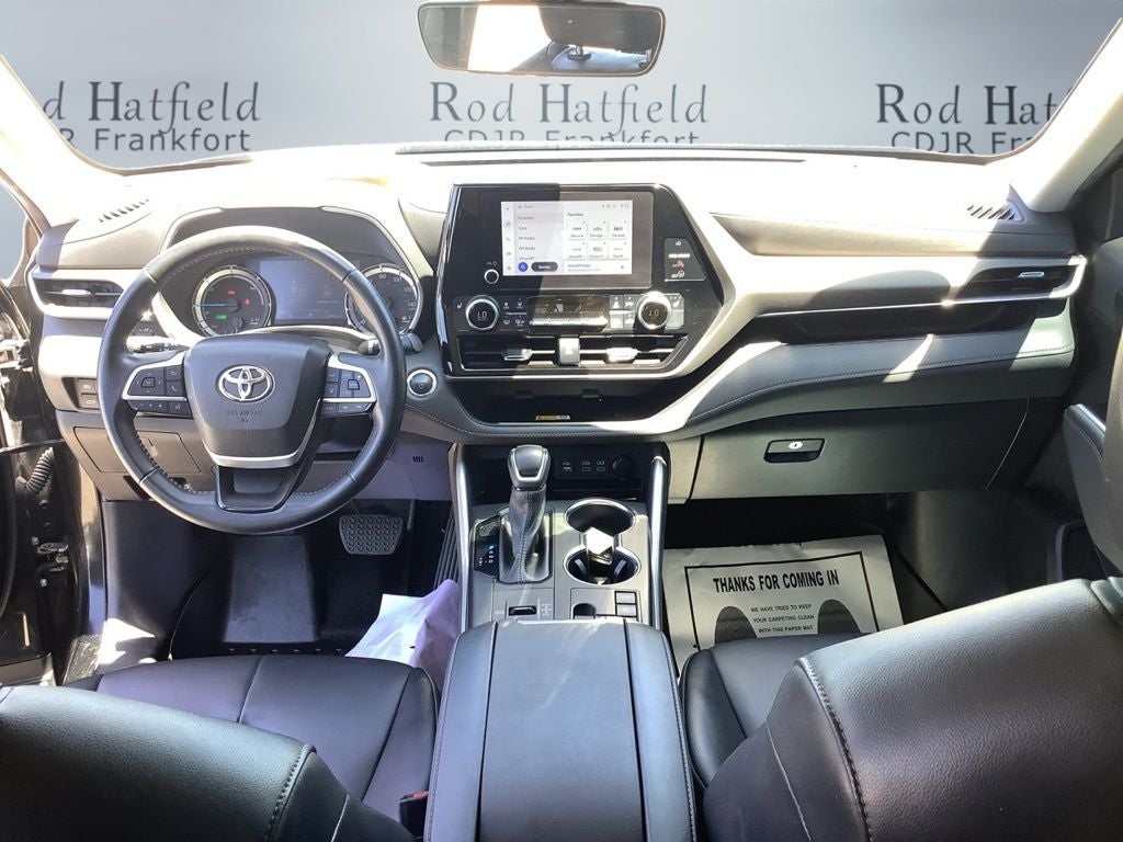 2023 Toyota Highlander Hybrid XLE