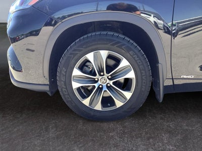 2023 Toyota Highlander Hybrid XLE