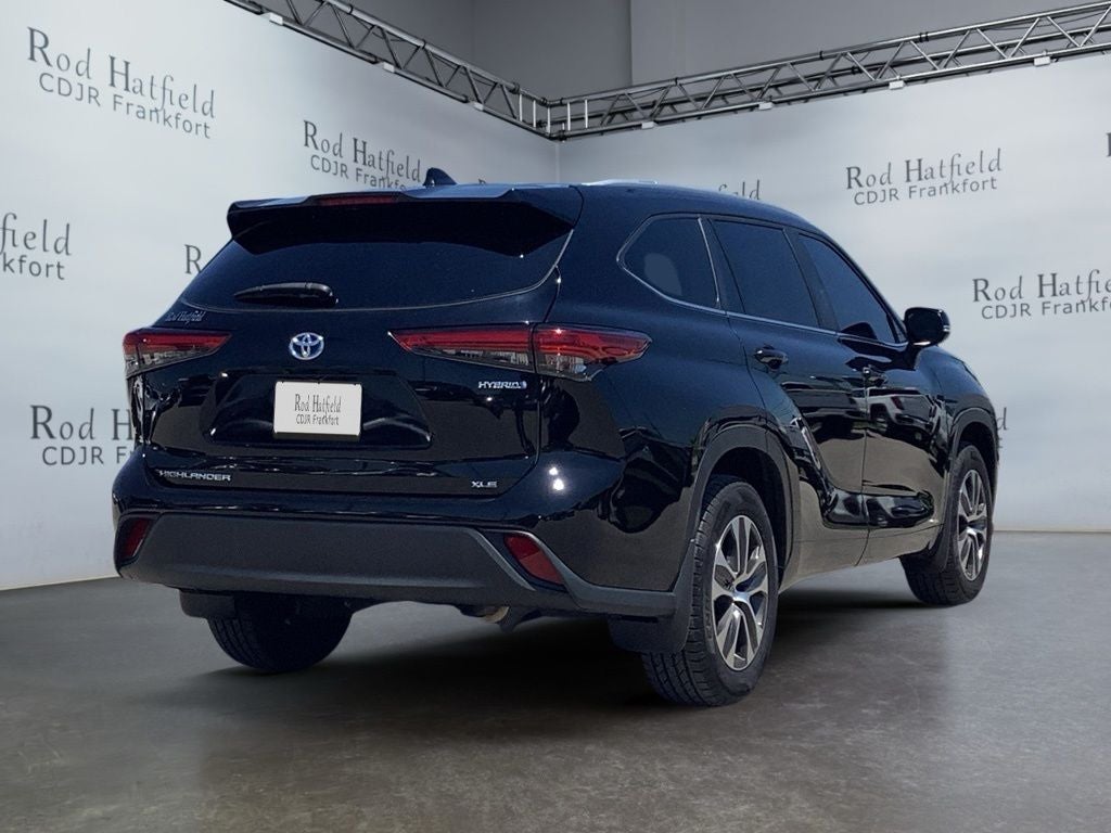 2023 Toyota Highlander Hybrid XLE