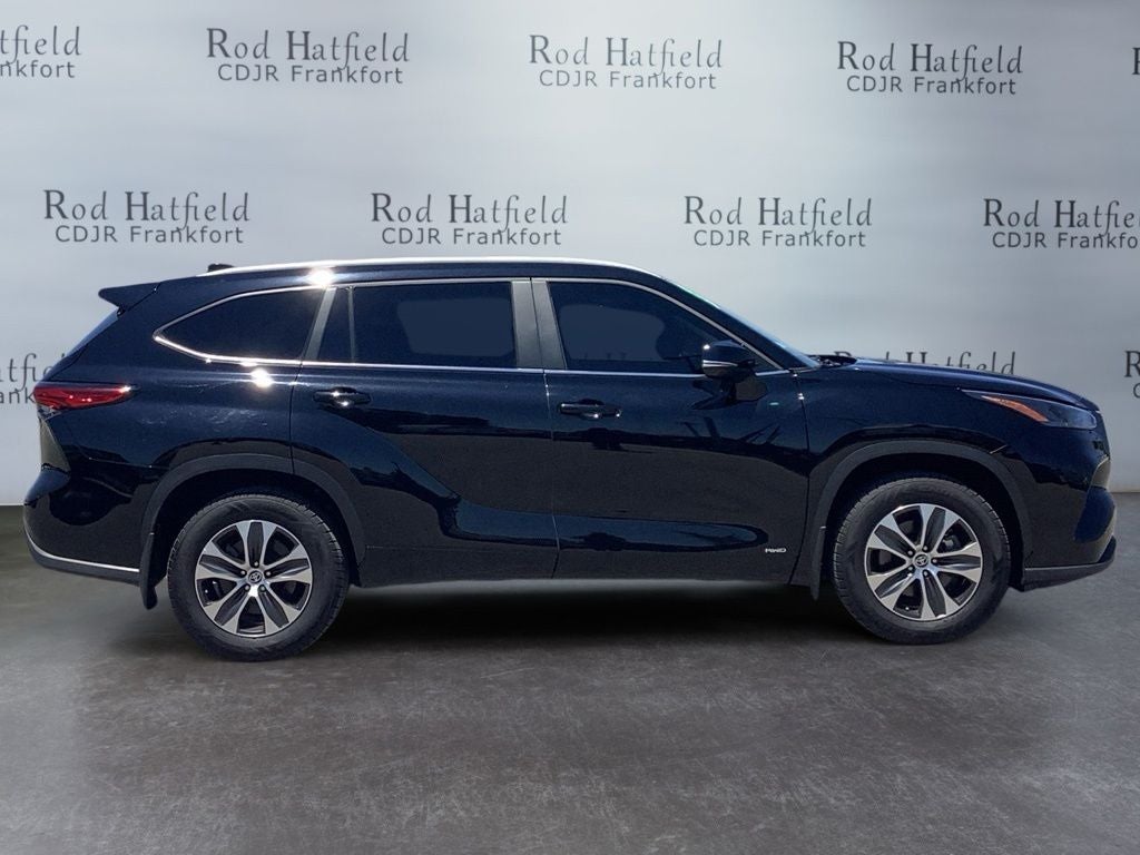 2023 Toyota Highlander Hybrid XLE