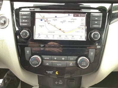 2022 Nissan Rogue Sport SL AWD Xtronic CVT