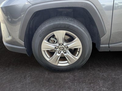 2022 Toyota RAV4 Hybrid LE