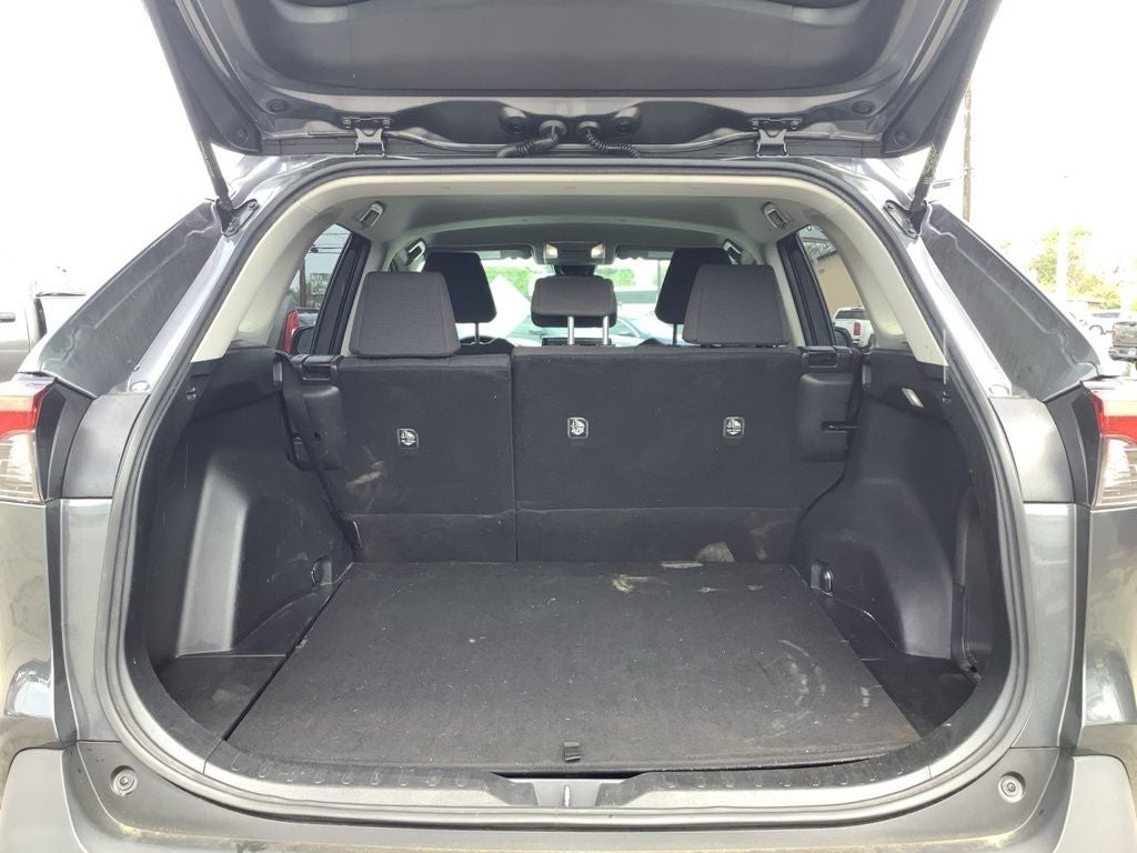 2022 Toyota RAV4 Hybrid LE