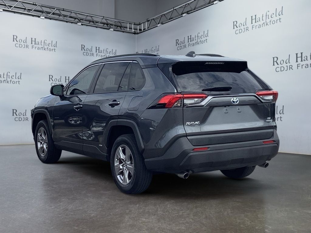 2022 Toyota RAV4 Hybrid LE