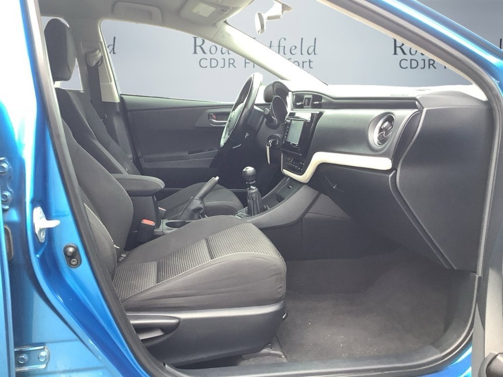 2016 Scion iM Base