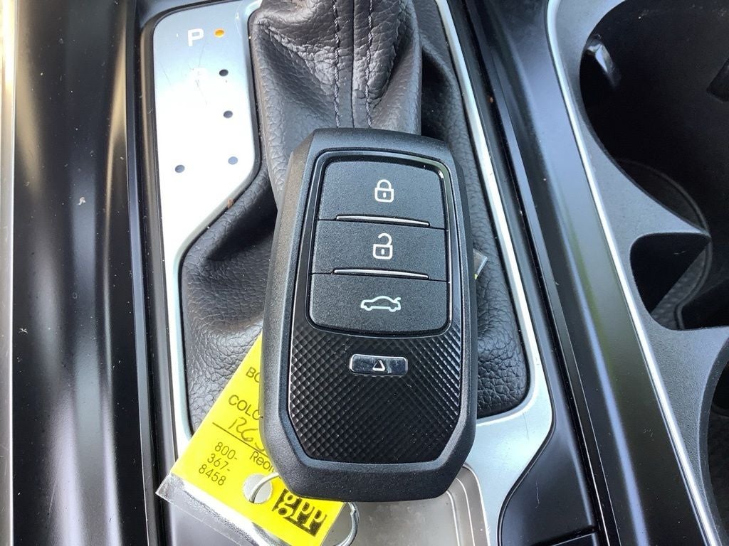 2024 Kia Carnival MPV LX Seat Package