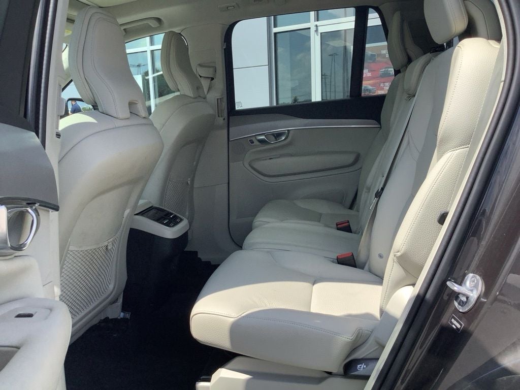 2024 Volvo XC90 B5 Core Bright Theme