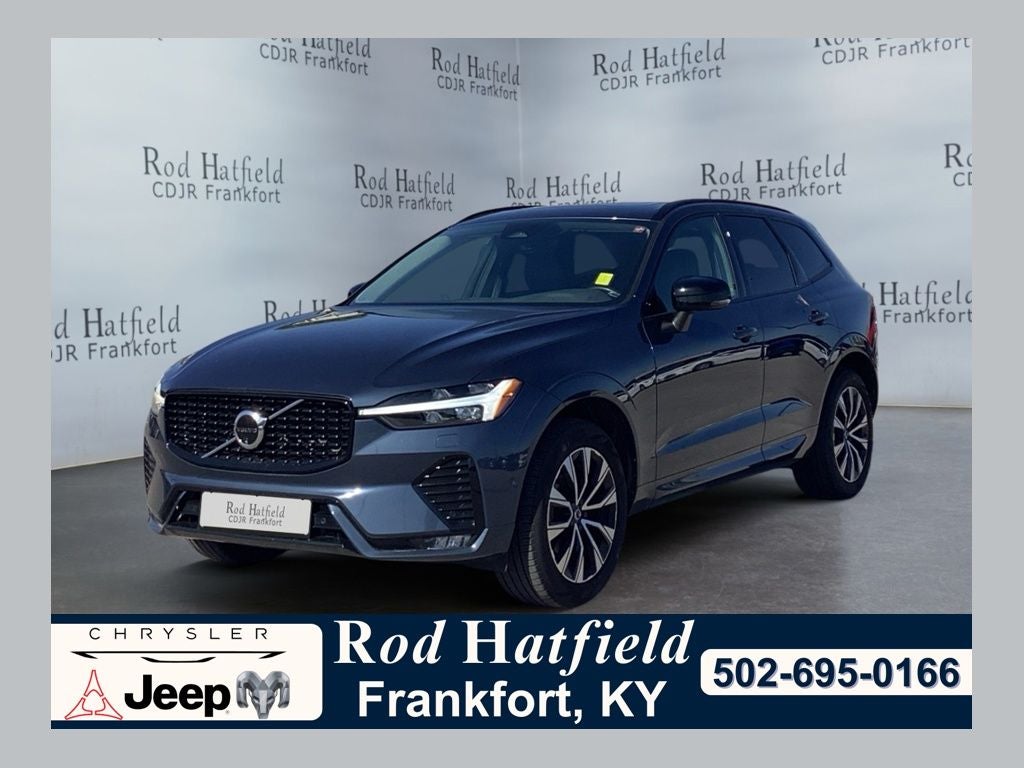 2024 Volvo XC60 B5 Plus Dark Theme AWD's photo